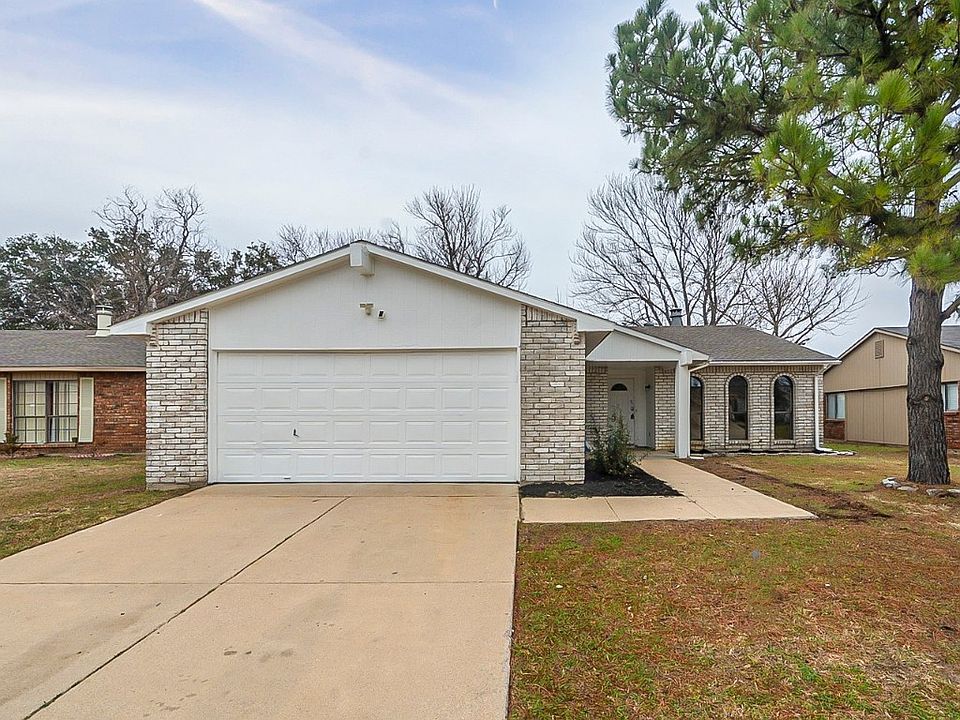 7653 Parkwood Ln, Fort Worth, TX 76133 Zillow