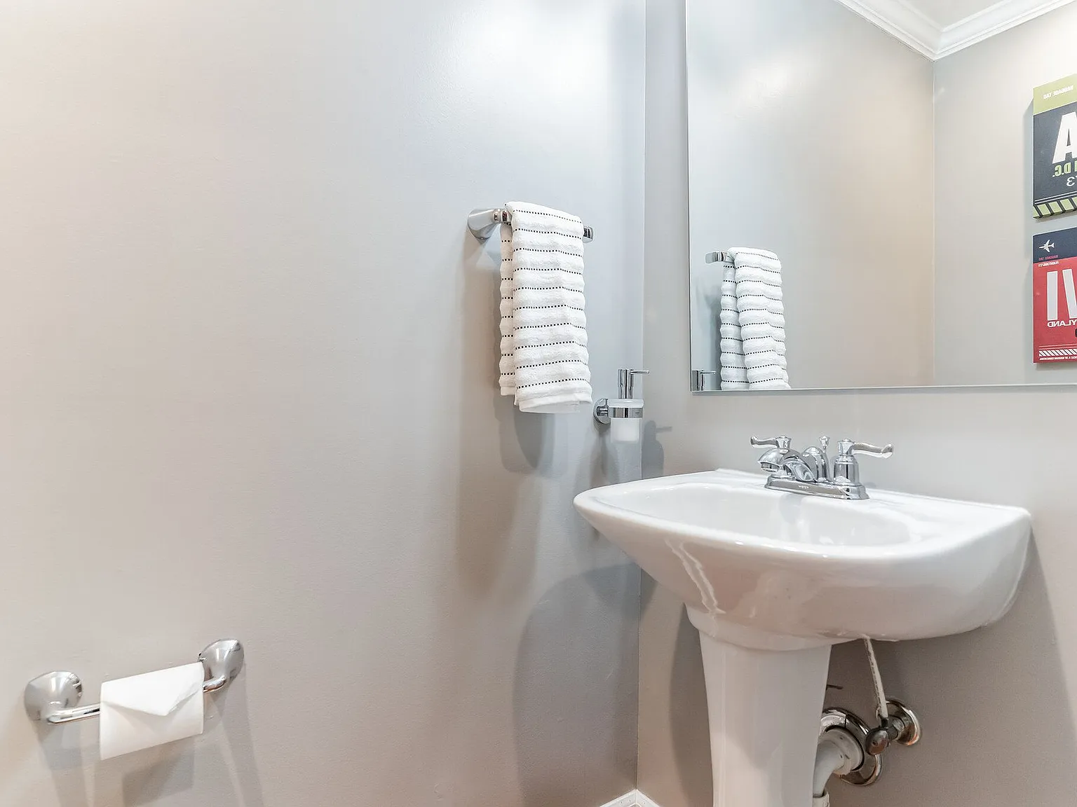 2 bed, 1.0 bath, 1152 sqft, $2,400 — Photo 4