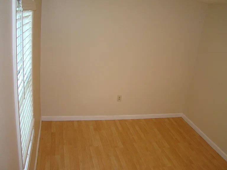 33 Norton St #1 — Photo 20