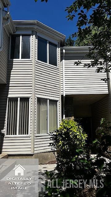 1st image of 1097 Schmidt Ln