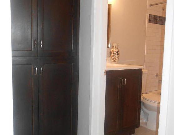 5th image of 901 W Calle Milu