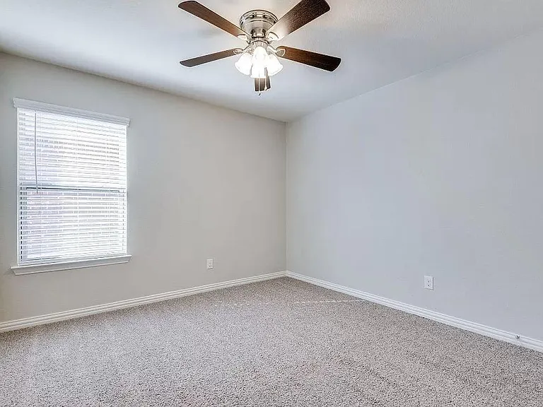 1333 Rembrandt Dr — Photo 4