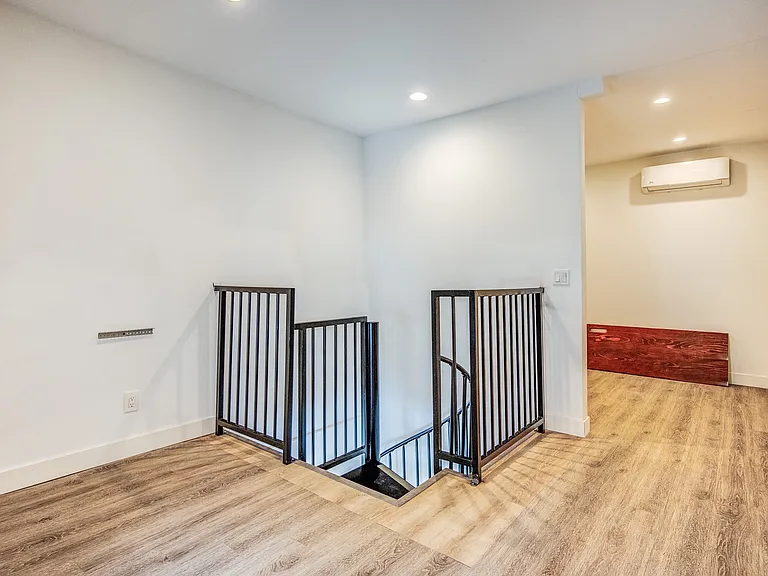 537 N Orange Dr #537 — Photo 7
