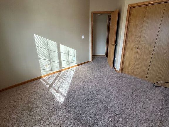 5th image of 1820 S 13th Ave E APT B