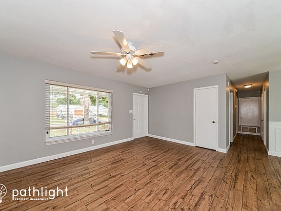 5th image of 3709 Winderwood Dr