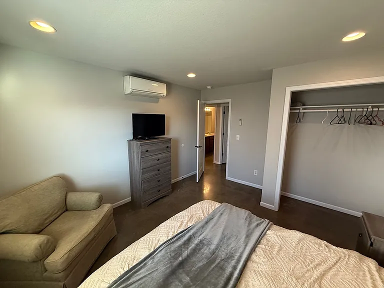 1409 Paris Rd #101 — Photo 14