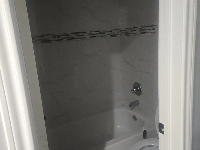 310 E Munson St — Photo 13