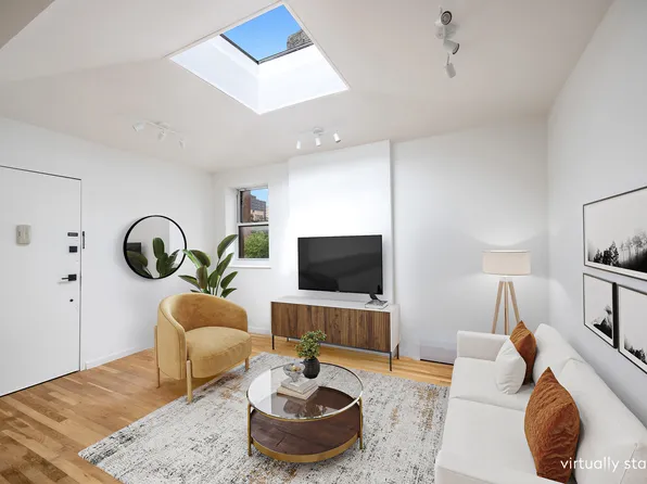 165 West 95th Street image 1 of 8