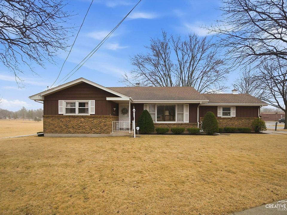 1st image of 953 Sheffer Rd