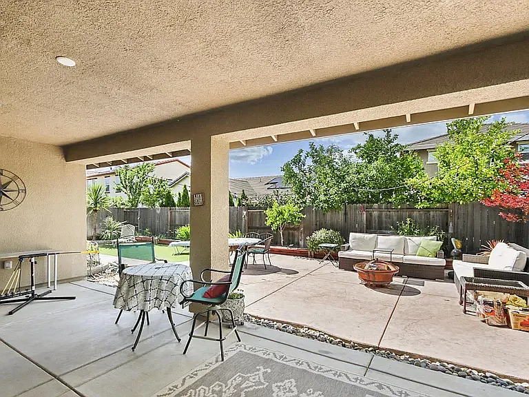 3652 Edington Dr — Photo 53