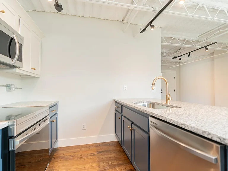 614 E Main St #205 — Photo 3