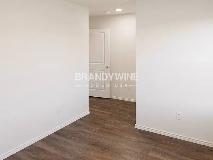 1432 Silver Oak Ln — Photo 22