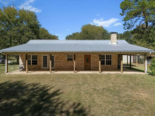 673 County Road 3829, Wills Pt, TX 75169