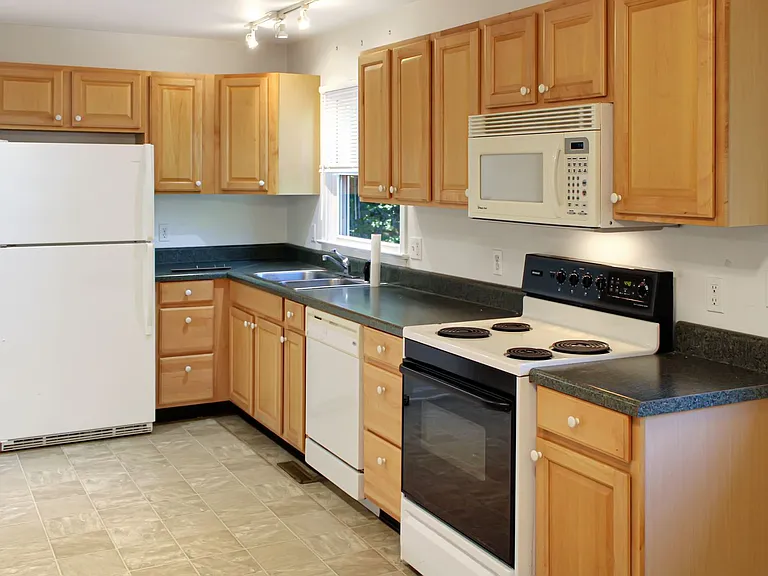 4652 Three Notch D Rd — Photo 2