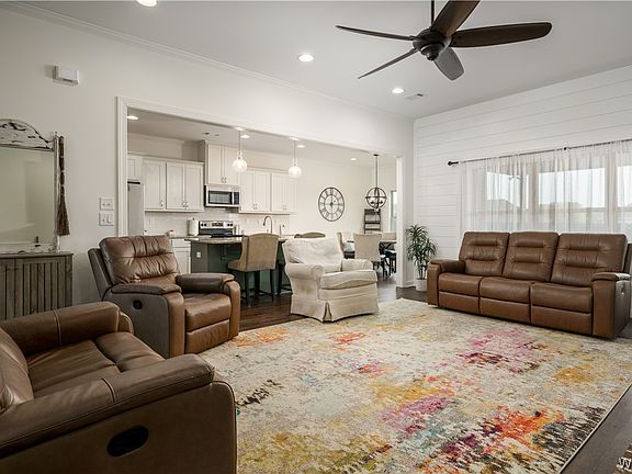 5th image of 11212 Avery Ln