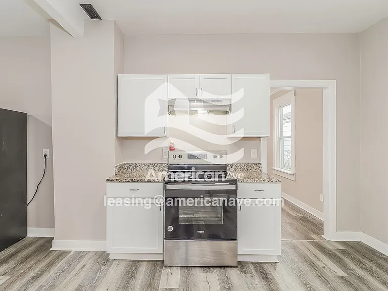 1196894_009_wm_-_kitchen_13455547.jpg