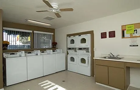 Plumwood Apartments — Photo 2