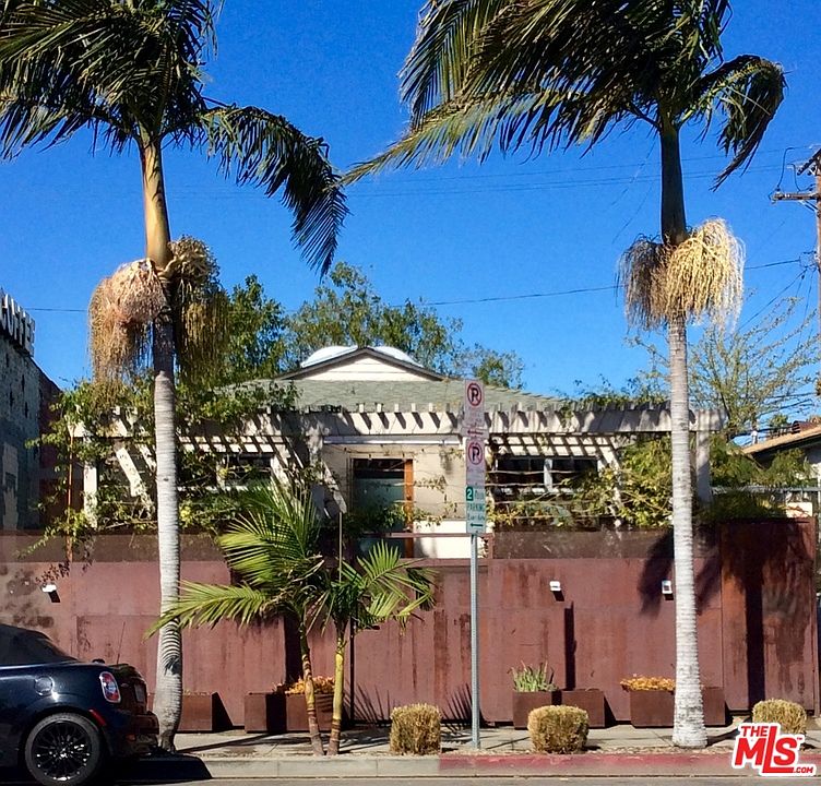 1st image of 675 Rose Ave