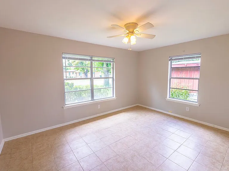 801 Citrus Terrace Dr — Photo 7