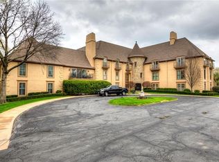 7223 Mission Rd APT 110, Prairie Village, KS 66208