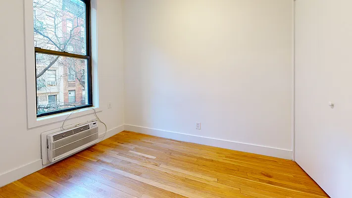 Rented by Bond New York | media 7