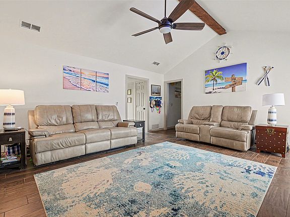 3rd image of 710 Rush Creek Dr