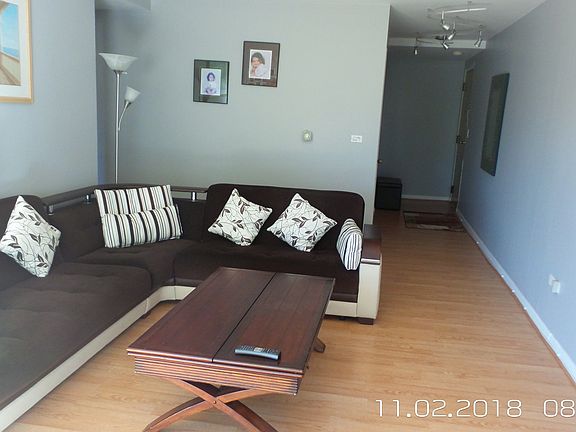 3rd image of 401 S Grove Ave APT 1G