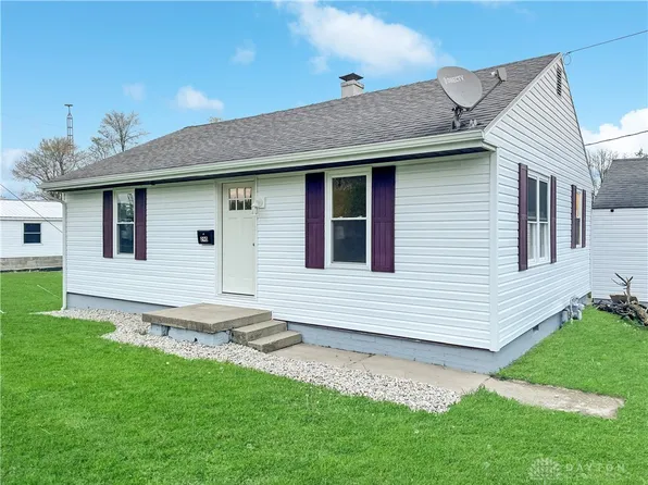 290 N Sycamore St, Union City, OH 45390