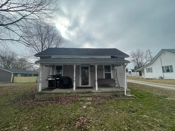 605 E North St, Westport, IN 47283