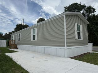 1250 Lakeview Dr #49, Deland, FL 32720