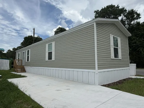 1250 Lakeview Dr #49, Deland, FL 32720