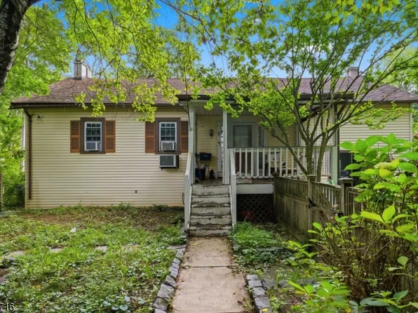 43 1/2 Carlton Ave, Washington Boro, NJ 07882