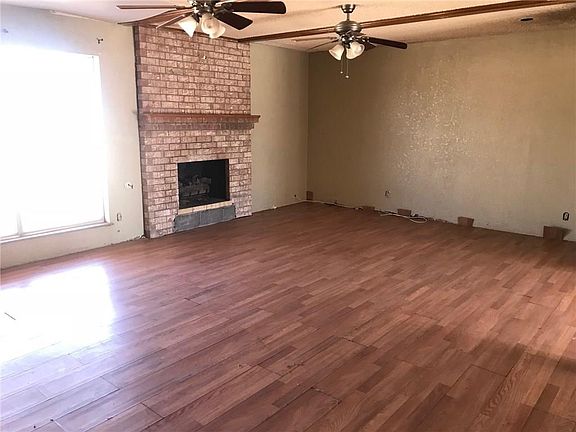 3rd image of 3009 Escarpa Dr