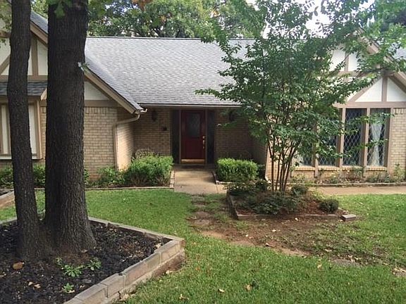 2nd image of 3912 Welwyn Way Dr