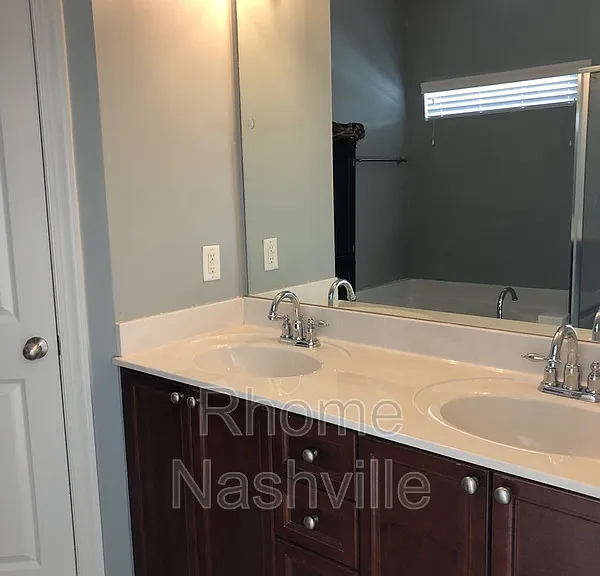 4309 Barnes Cove Dr — Photo 8