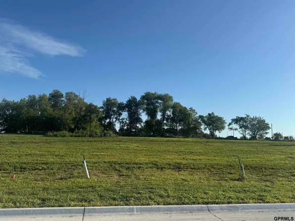 1910 Willow Ln, Crete, NE 68333