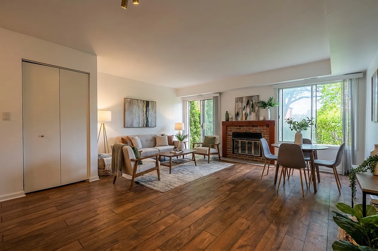 2 bed, 2.5 bath, 1350 sqft, $3,200 — Photo 2