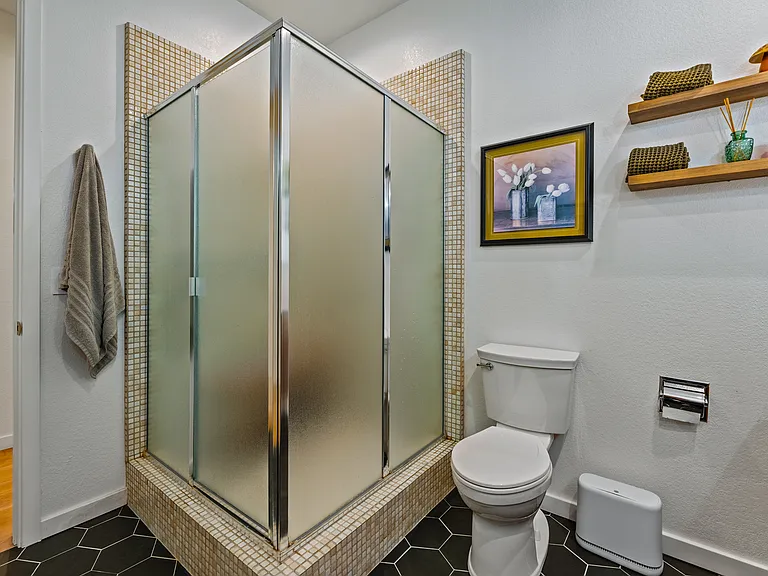 13350 Middle Canyon Rd — Photo 30