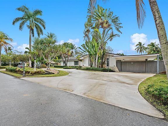 4th image of 9838 SW 94th Ter