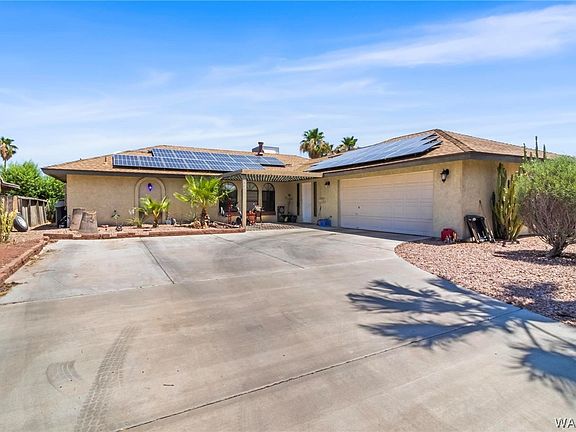 3rd image of 2225 E Primavera Cove