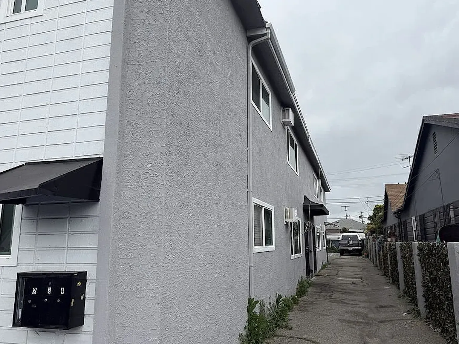 3 bed, 1130 sqft, $2,800 — Photo 2