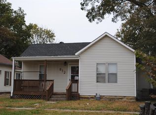 812 W Locust St, Independence, KS 67301