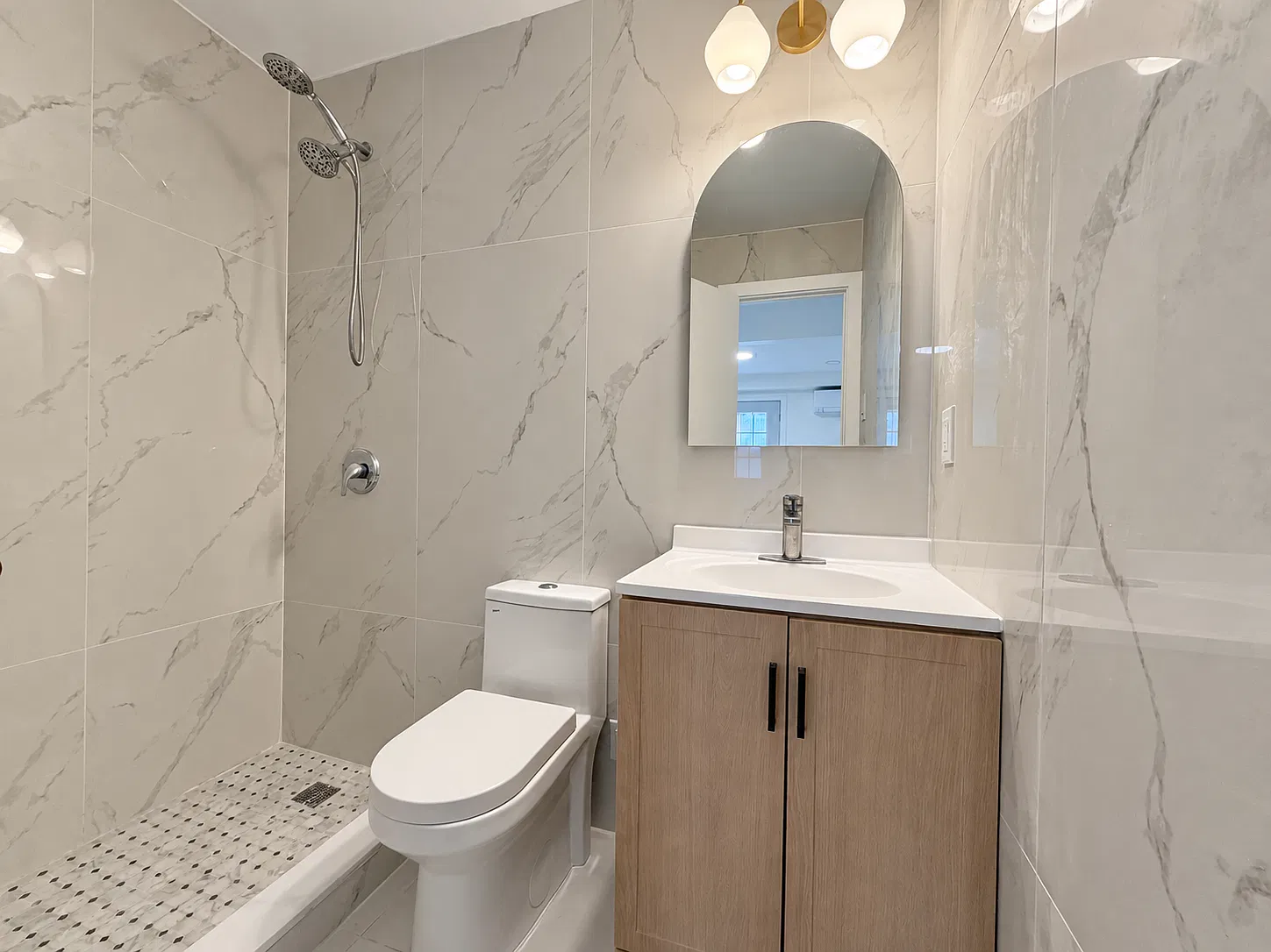 2 bed, $3,700 — Photo 4