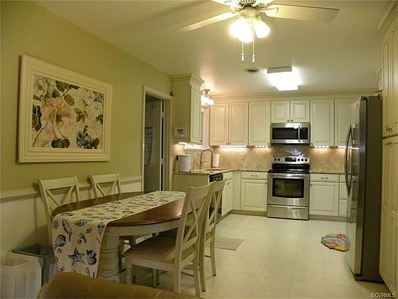 5th image of 7984 Colony Dr