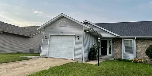 211 Eagle Ridge Dr Photo 1