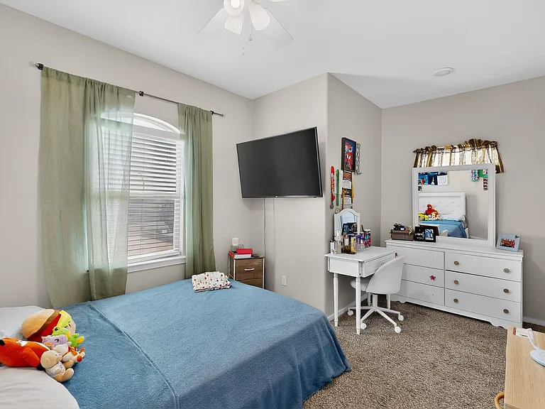 14717 Charles Foster Ave — Photo 34