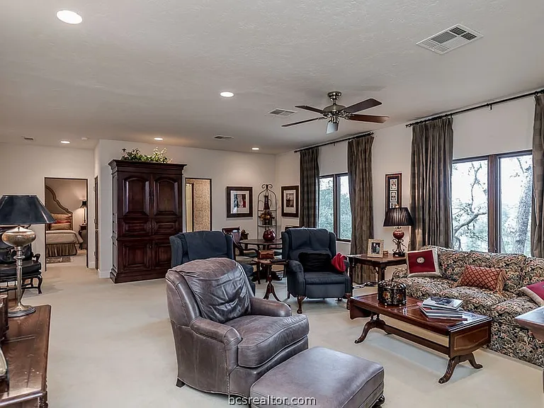 4763 Stonebriar Cir — Photo 14