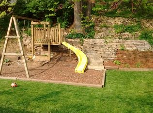 739 16th St, Bettendorf, IA 52722