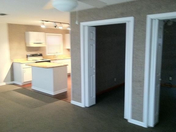 5th image of 715 Bayshore Dr