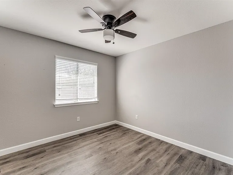 1408 Poppy Seed Ln — Photo 17